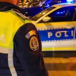 Autospecială a Poliției Rutiere Sânnicolau Mare staționată pe marginea drumului județean DJ 594 pentru controale în trafic.