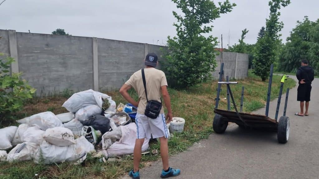 Moloz abandonat lângă cimitirul din Ghiroda, sancționat cu amenzi de 60.000 de lei