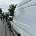 Trei autoturisme avariate pe șosea în urma unui carambol produs în zona barierei din Săcălaz, județul Timiș.