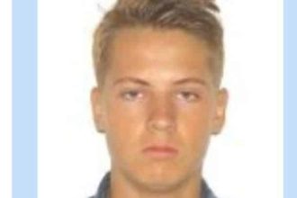 Portretul lui Bogdan Bota, tânărul de 24 de ani din Lupeni, județul Hunedoara, dat dispărut de familie.