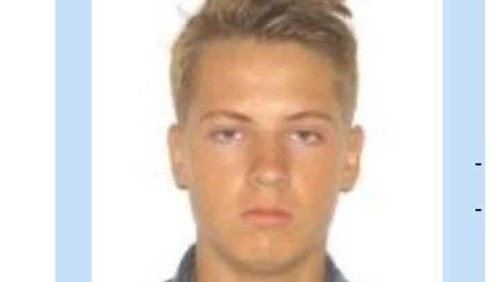 Portretul lui Bogdan Bota, tânărul de 24 de ani din Lupeni, județul Hunedoara, dat dispărut de familie.