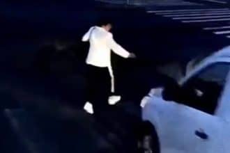 Intersecția dintre Bulevardul Liviu Rebreanu și Calea Șagului din Timișoara, în fața Secției 3 de Poliție, unde a fost filmat incidentul.