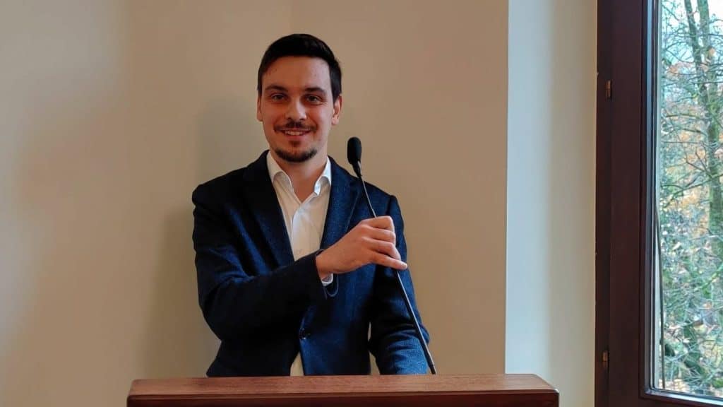 Portretul oficial al avocatului Paul Finta, numit de Guvern în funcția de prefect al județului Timiș.