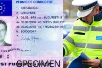 Polițist rutier român utilizând o tabletă pentru verificarea identității unui șofer în bazele de date electronice, în timpul unui control în trafic.