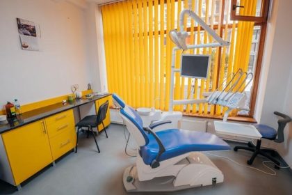 Clădire administrativă nefolosită din Timișoara propusă pentru transformarea în cabinet medical sau centru de sprijin.