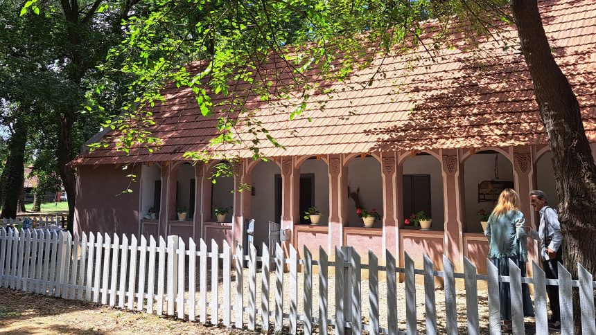Noua gospodarie traditionala Casa de la Dragsina inclusa in patrimoniul Muzeului Satului Banatean din Timisoara