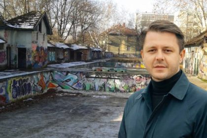 Viceprimarul Timișoarei, Ruben Lațcău, oferind declarații despre viitorul bazei Uszoda și colaborarea cu Ambulanța pentru Monumente.