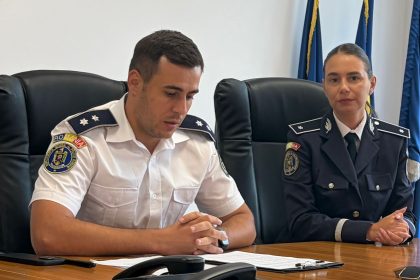 Echipaj al Poliției Rutiere Timiș efectuând controale pe un drum național clasificat ca punct negru cu risc ridicat de accidente.