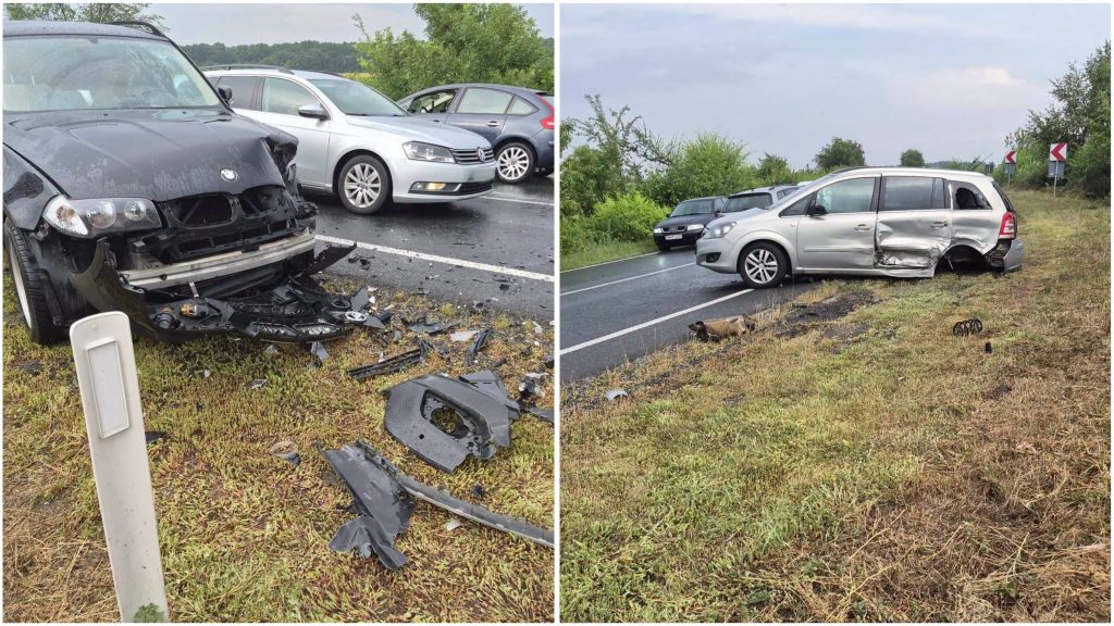 Autospeciale de pompieri și ambulanțe SMURD staționate pe marginea drumului, intervenind la un accident cu trei mașini în Șag.