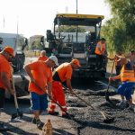 Vedere de ansambru a intersecției aglomerate de la Badea Cârțan din Timișoara, unde urmează să fie impuse restricții de circulație pentru reparații.