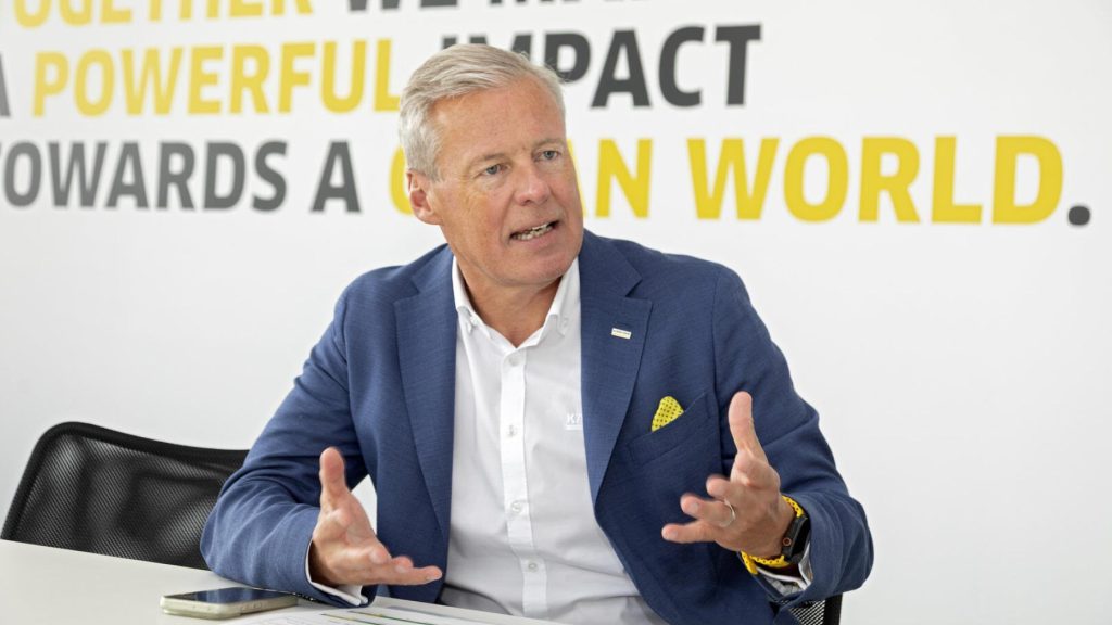 Hartmut Jenner, CEO Kärcher Group, vorbind despre extinderea companiei germane în Timișoara.