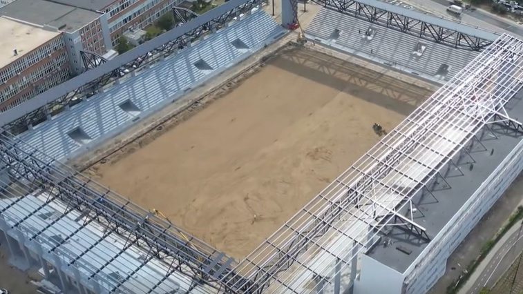 Șantierul în plină dezvoltare al stadionului Eroii Timișoarei, cunoscut drept stadionul lego.