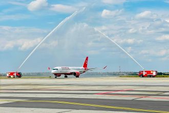 Aeronava Airbus A220-300 a companiei AnimaWings operând pe Aeroportul Internațional Timișoara
