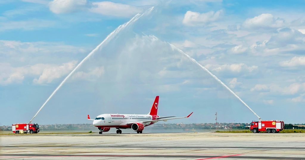Aeronava Airbus A220-300 a companiei AnimaWings operând pe Aeroportul Internațional Timișoara