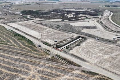 Șantierul Centurii de Vest a Timișoarei prinde contur: terenul a fost curățat complet, iar constructorul turc Nurol raportează un progres de 8% după primele două luni.
