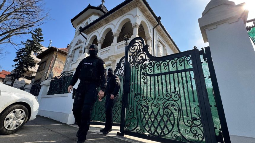 Operațiune de amploare la Caransebeș: Gradu Cîrpaci, cunoscut drept „Ministrul de Finanțe”, și soția sa au fost prinși de polițiști fiind acuzați de sclavie și trafic de organe în Germania.