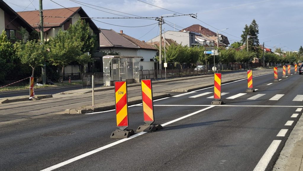 Trafic restricționat pe o arteră majoră din Timișoara: Șantierul de pe Bulevardul Liviu Rebreanu se extinde pe străzile Drubeta și Independenței pentru lucrări de asfaltare.