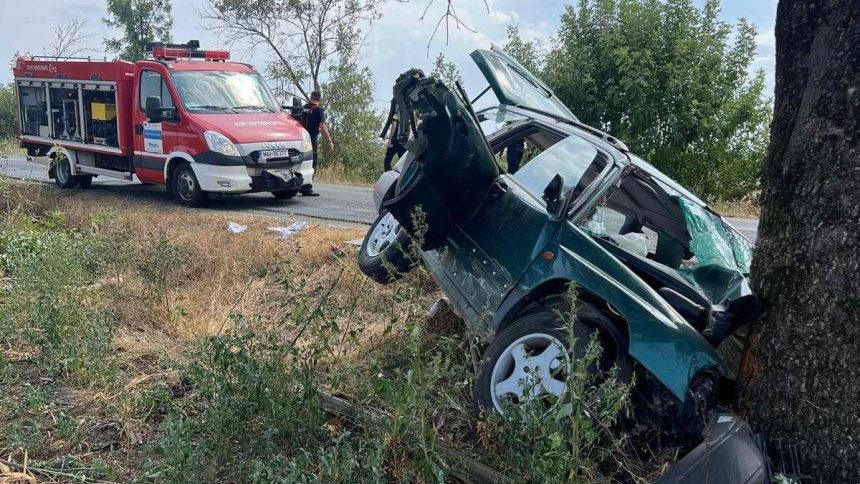 Fără permis și beat, a furat o mașină și a făcut accident
