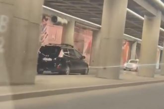 Un șofer a fost filmat circulând pe contrasens în pasajul de la Iulius Mall, punând în pericol ceilalți participanți la trafic.