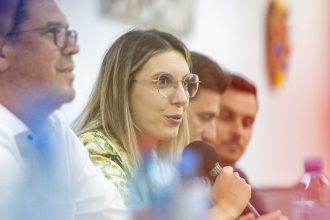 Diana Buzoianu dă asigurări că nu se vor monta contoare la fântânile din gospodării și nu se impun limite noi.