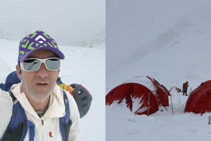 Alpinistul roman Horia Colibasanu in timpul expeditiei pe muntele Gasherbrum II, pregatindu-se pentru ascensiunea finala