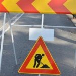 Semne de circulatie si restrictii rutiere intr-o zona cu santiere din Timisoara