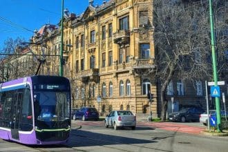 Santier de modernizare a liniei de tramvai pe Bulevardul 3 August din Timisoara