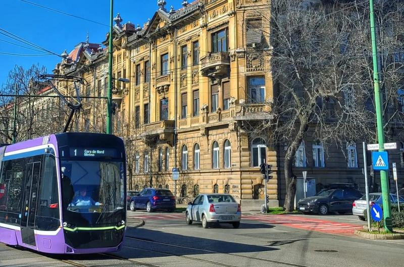 Santier de modernizare a liniei de tramvai pe Bulevardul 3 August din Timisoara