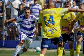 Meci Poli Timișoara - Unirii Slobozia pe terenul Electrica, unde alb-violeții au obținut un scor de 1-0.