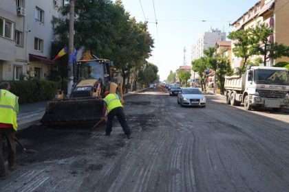 Șantier de asfaltare pe Calea Buziașului și Calea Martirilor din Timișoara