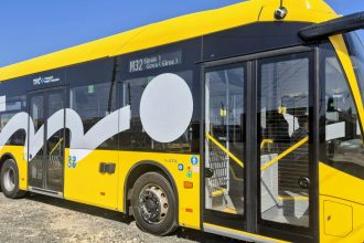 Mijloc de transport în comun pe liniile metropolitane STPT către Giroc și Chișoda