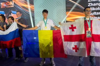David Georgescu, elev la Colegiul Național C.D. Loga din Timișoara, medaliat cu aur la Olimpiada Internațională de Inteligență Artificială de la Astana