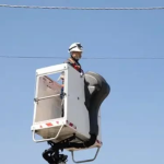 Echipe de intervenție Rețele Electrice România realizând lucrări de mentenanță și reparații la rețea în Timișoara și județul Timiș