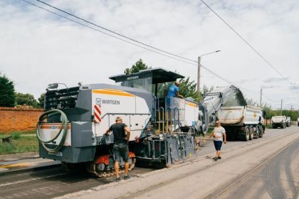 Utilaje și restricții de trafic în intersecția dintre Bulevardul Liviu Rebreanu și Constantin Brâncoveanu din Timișoara