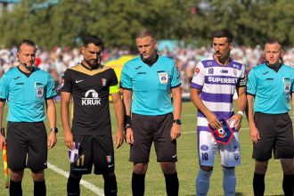 Echipa de fotbal Poli Timisoara inaintea debutului in noul sezon de Liga a 2-a pe Stadionul Electrica