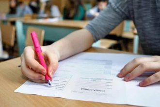 Aproape 1.300 de candidați din Timiș susțin sesiunea de toamnă a examenului de Bacalaureat.