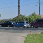 Mașini avariate în urma unui carambol pe șoseaua din localitatea Săcălaz, lângă Timișoara.