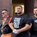 Alin Borcan escortat de polițiști spre Centrul de Reținere și Arestare Preventivă.