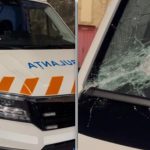 Sursa foto: Dejeanul | Ambulanța atacată cu topoare, bâte și pietre în Cluj