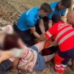 Intervenție în Munții Semenic: O turistă din Franța a fost salvată de jandarmii montani și salvamontiști după ce s-a accidentat la gleznă.