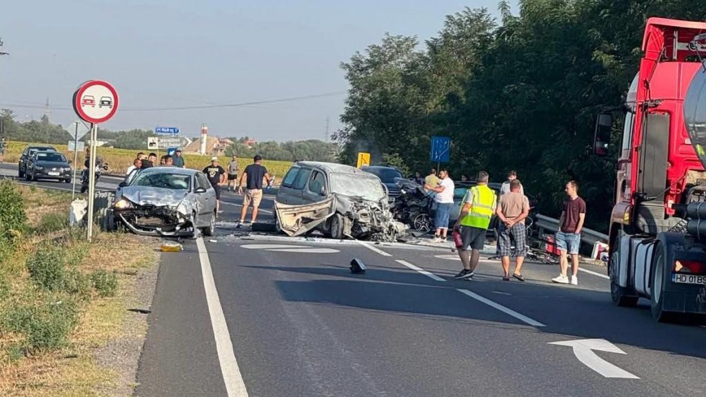 Accident mortal în Jena, Timiș, cu trei mașini implicate și șapte persoane