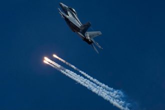 Sursa: Getty Images | Dronă doborâtă în România de un avion de vânătoare F-18 spaniol