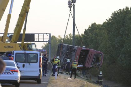 Accident de autocar pe autostrada M3 din Ungaria soldat cu 12 morți