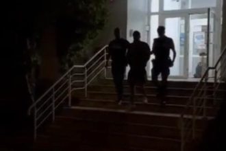Violență în familie în Certeju de Sus, femeie ajunsă la Urgențe în Deva cu piciorul rupt