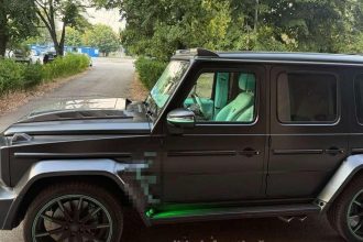 Mașină de 200.000 de euro căutată în Elveția și oprită de polițiști în Timiș