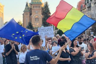 Nou protest la Timișoara în sprijinul lui Dominic Fritz