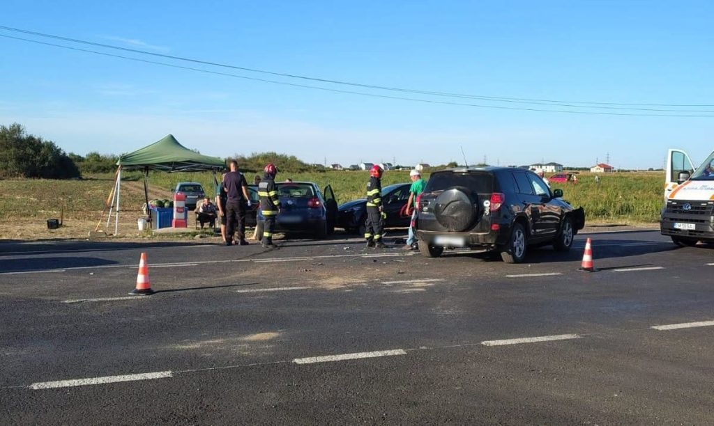 Accident în Săcălaz, soldat cu cinci răniți, printre care și un bebeluș de 9 luni
