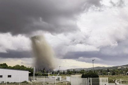 Tornadă devastatoare în Franța