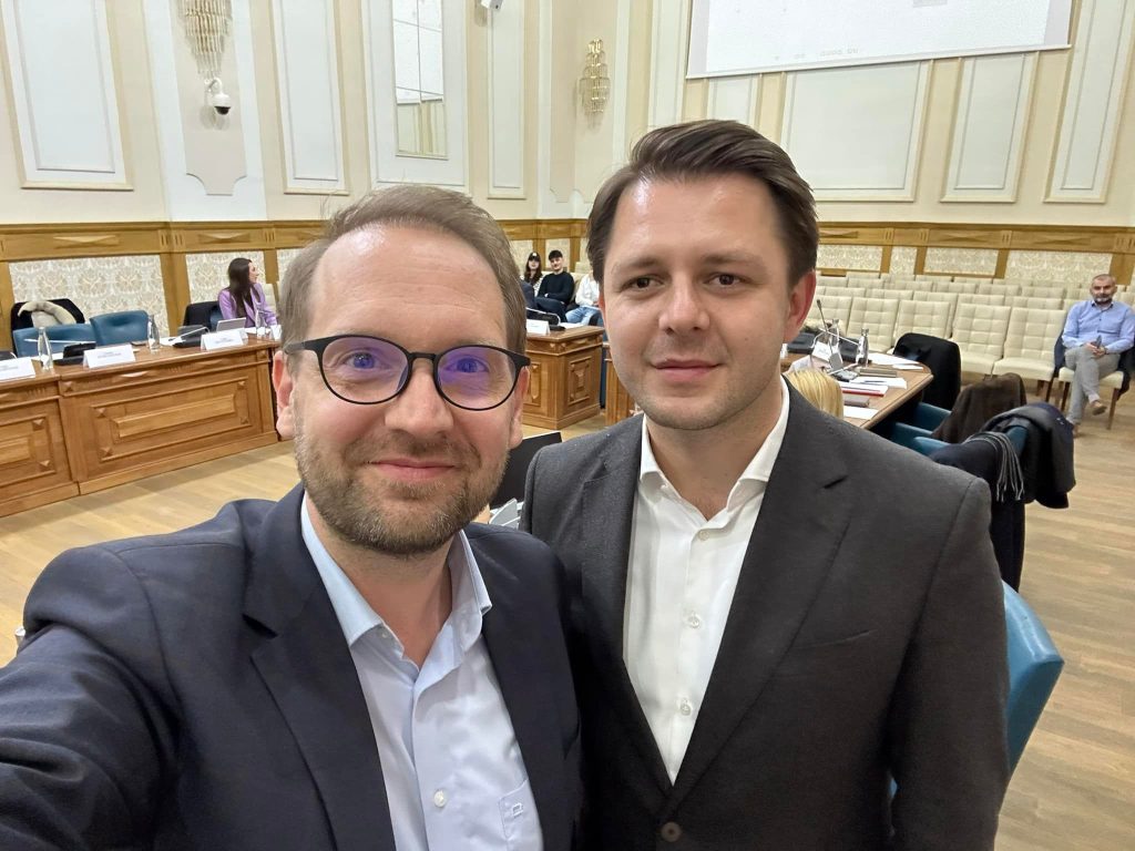 Viceprimarul Ruben Lațcău alături de primarul Timișoarei, Dominic Fritz.
