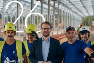 Infrastructură pentru transportul ecologic și noile stații de încărcare prezentate de primarul Dominic Fritz la Timișoara